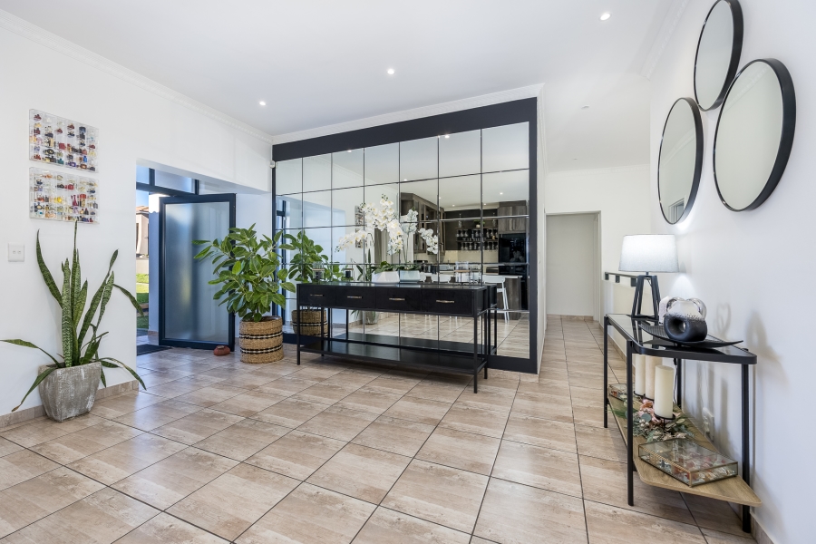 3 Bedroom Property for Sale in Deo Gracia Western Cape